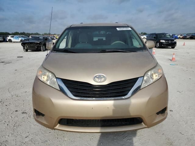 2011 Toyota Sienna LE