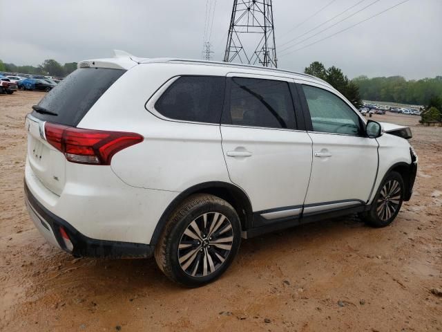 2020 Mitsubishi Outlander SE