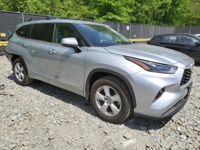 2022 Toyota Highlander L