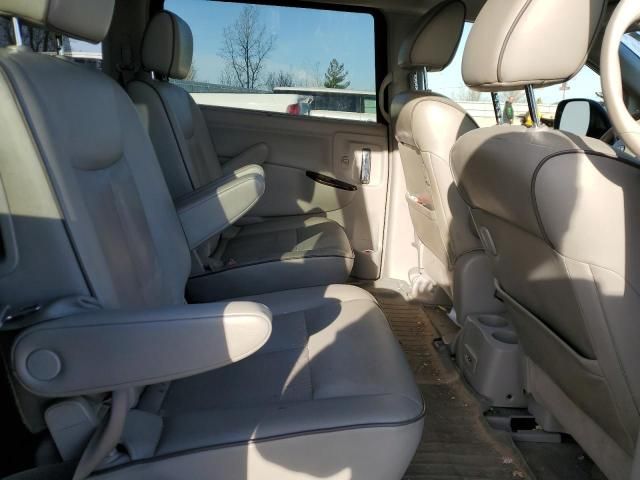 2015 Nissan Quest S