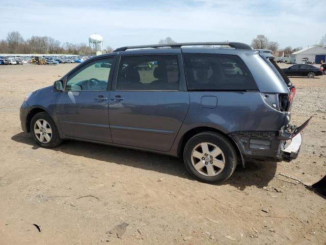 2010 Toyota Sienna CE