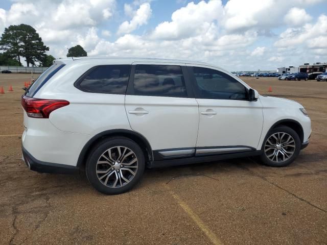 2016 Mitsubishi Outlander SE