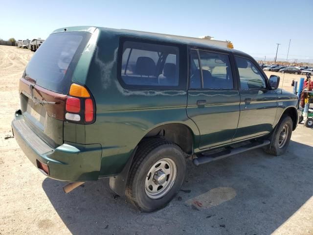 2001 Mitsubishi Montero Sport ES