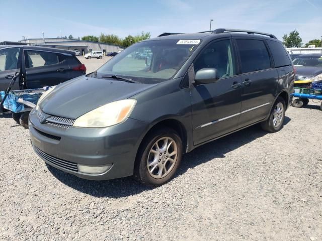 2004 Toyota Sienna XLE