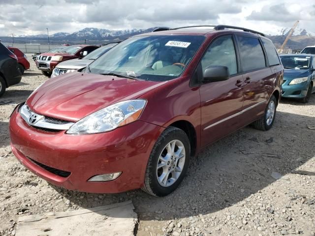 2006 Toyota Sienna XLE