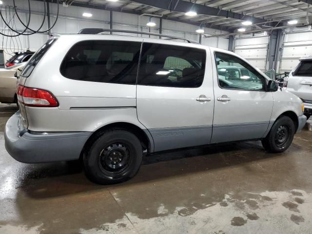 2002 Toyota Sienna CE