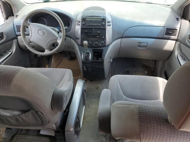 2006 Toyota Sienna CE