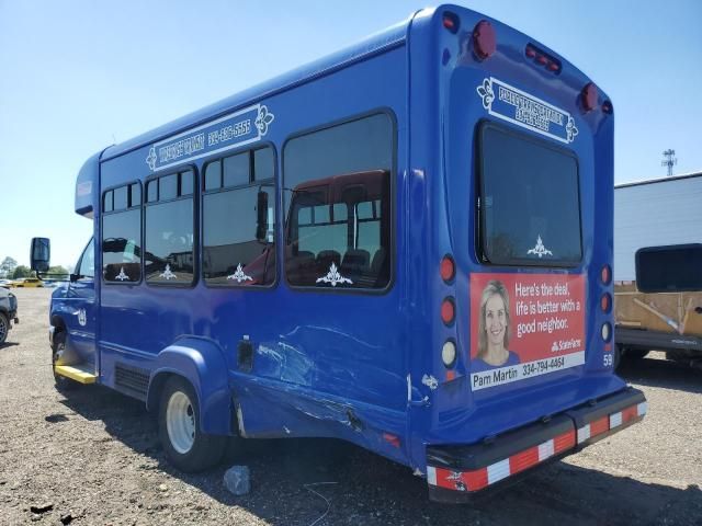 2019 Ford Econoline E350 Super Duty Cutaway Van