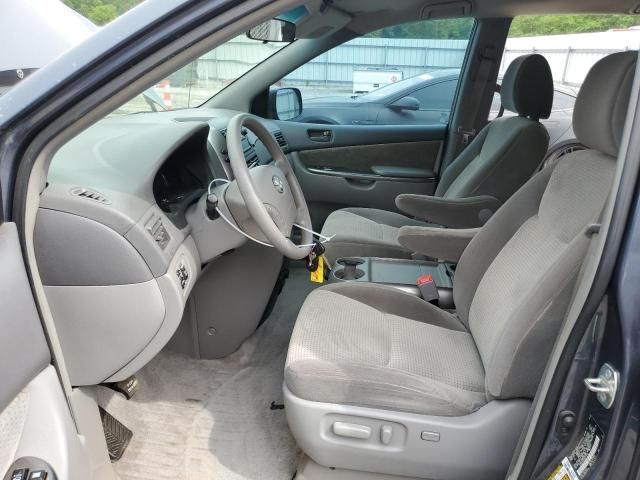 2010 Toyota Sienna CE