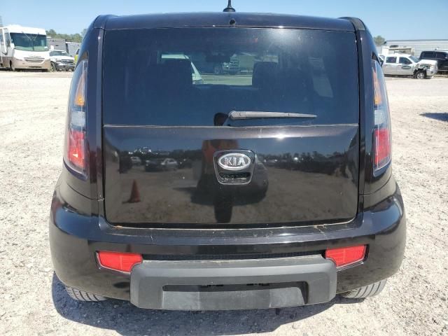 2011 KIA Soul +