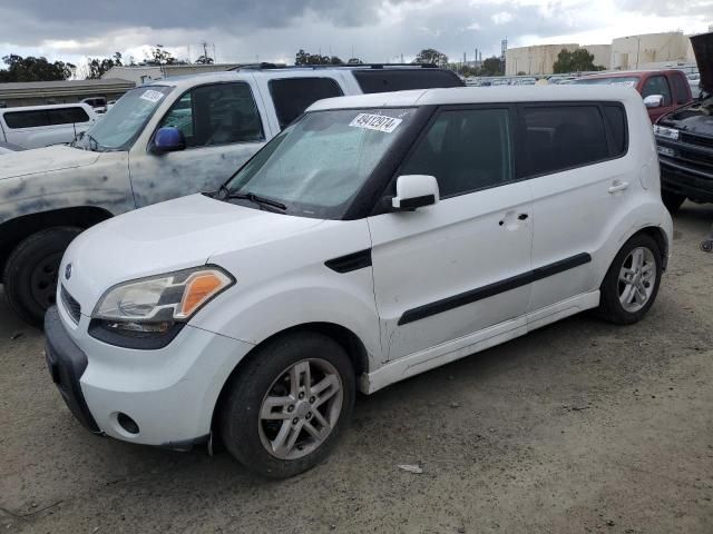 2011 KIA Soul +