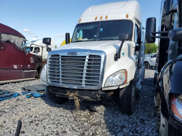 2016 Freightliner Cascadia 125