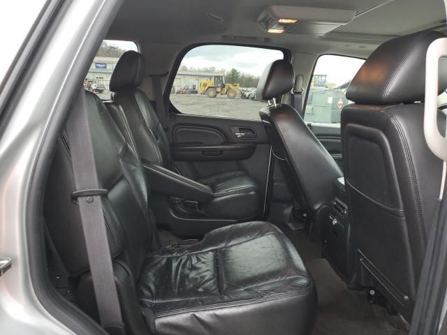 2011 Cadillac Escalade Luxury