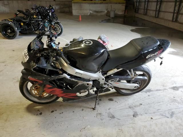 1999 Honda CBR600 F4