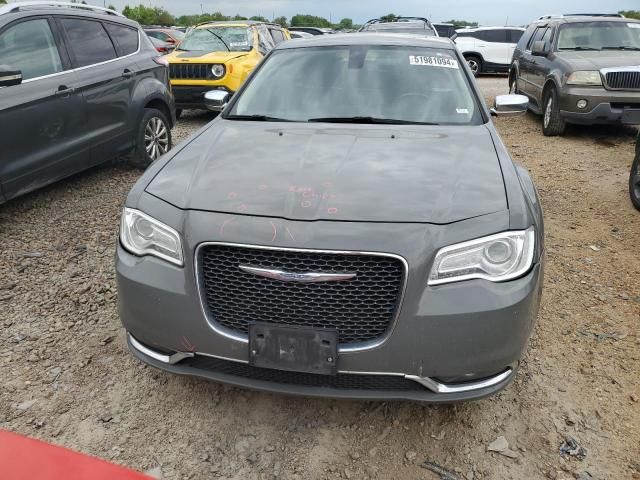 2017 Chrysler 300C