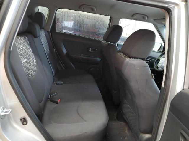 2011 KIA Soul +