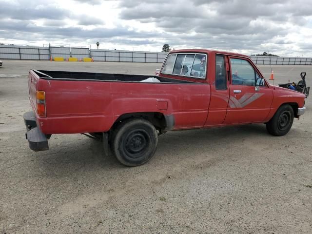 1988 Toyota Pickup Xtracab RN70 DLX