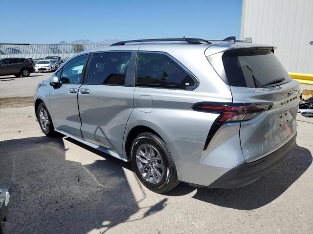 2024 Toyota Sienna XLE