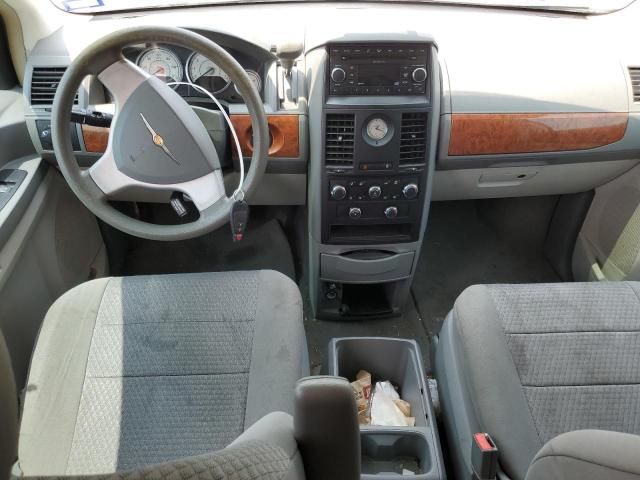 2008 Chrysler Town & Country LX