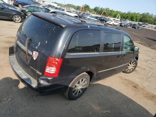 2009 Chrysler Town & Country Touring