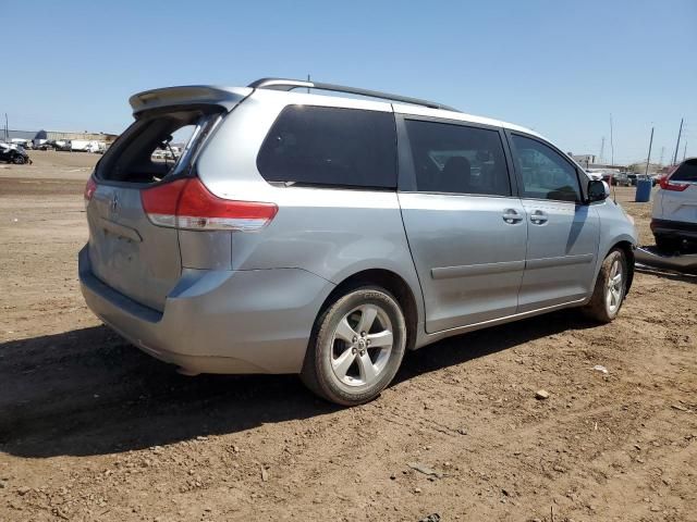 2011 Toyota Sienna LE