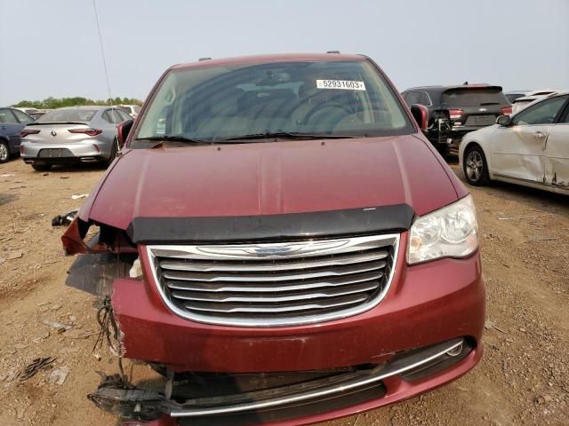 2013 Chrysler Town & Country Touring