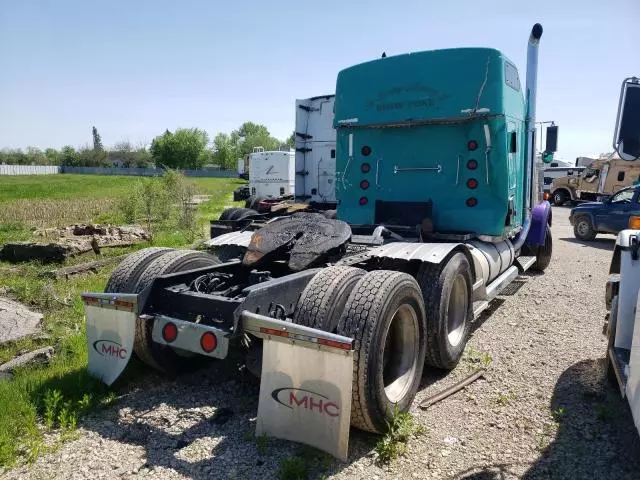 2000 Kenworth Construction W900