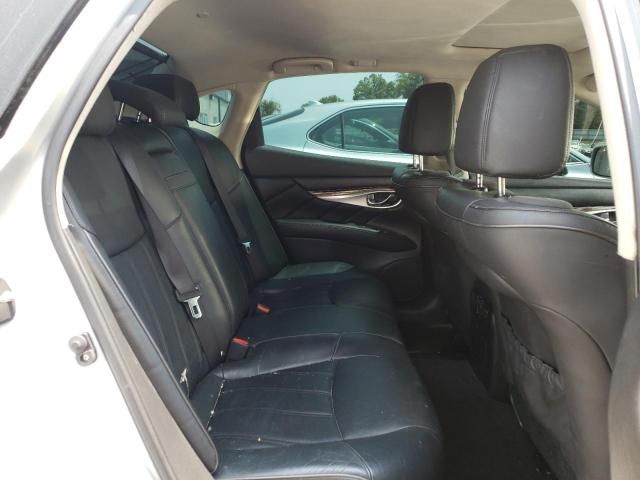 2012 Infiniti M56 X