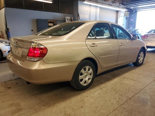 2005 Toyota Camry LE