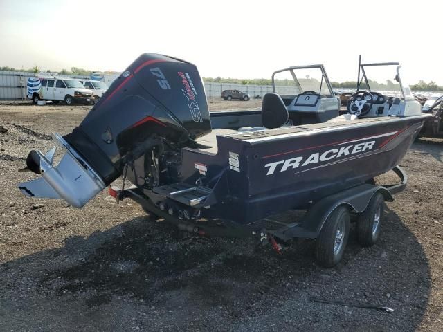 2019 Tracker Boat