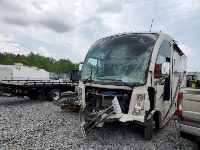 2015 Ford Econoline E350 Super Duty Stripped Chassis