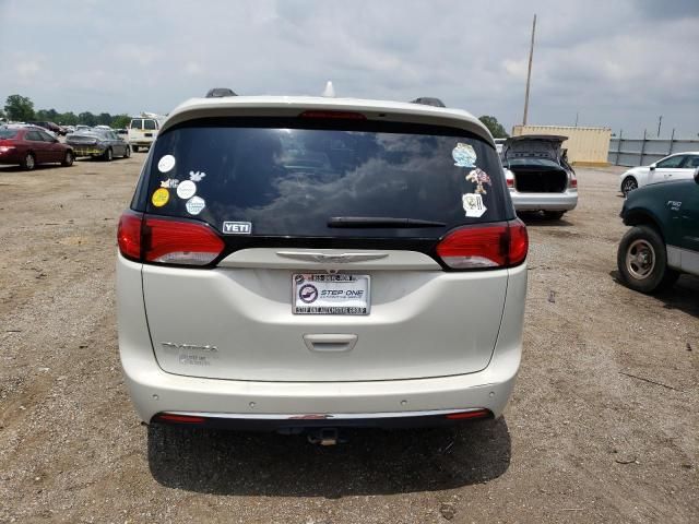 2017 Chrysler Pacifica Touring L