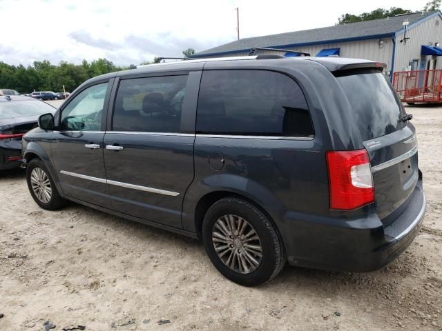 2012 Chrysler Town & Country Limited