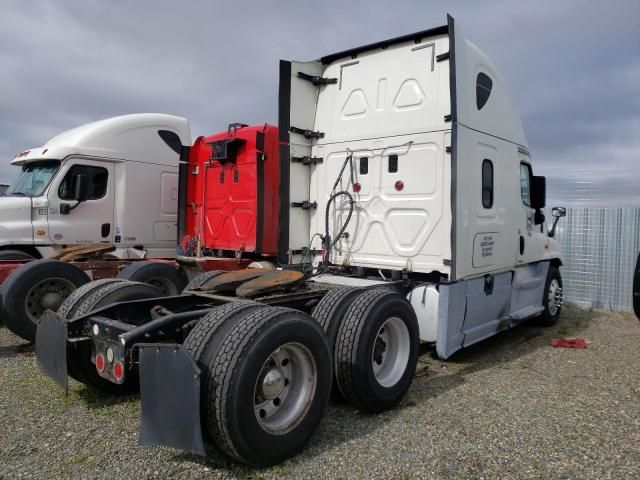 2015 Freightliner Cascadia 125