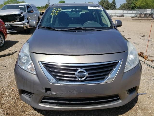 2013 Nissan Versa S