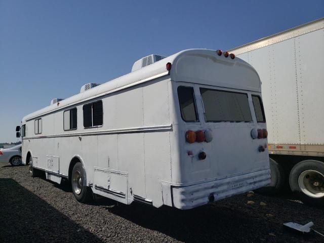 1996 Blue Bird School Bus / Transit Bus