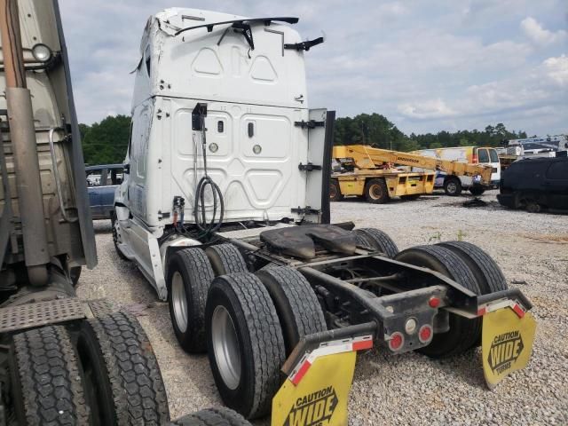 2016 Freightliner Cascadia 125