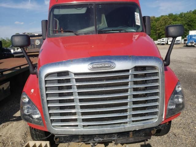 2018 Freightliner Cascadia 125