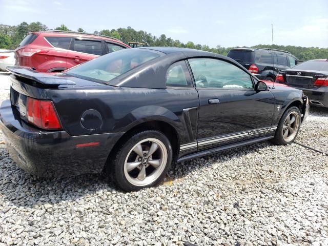 2000 Ford Mustang