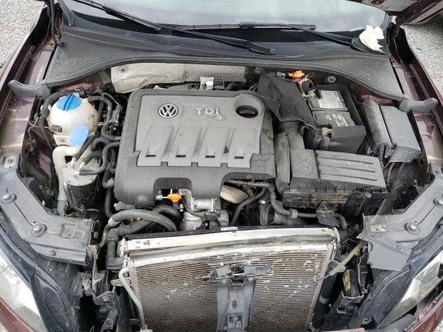 2013 Volkswagen Passat SE