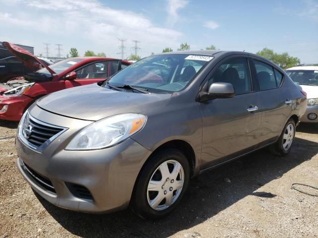 2013 Nissan Versa S