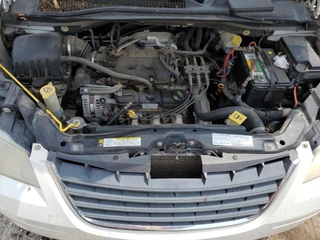 2008 Chrysler Town & Country LX