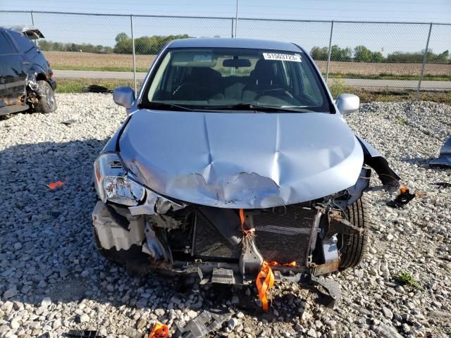 2010 Nissan Versa S