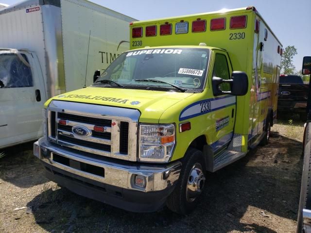 2021 Ford Econoline E450 Super Duty Cutaway Van