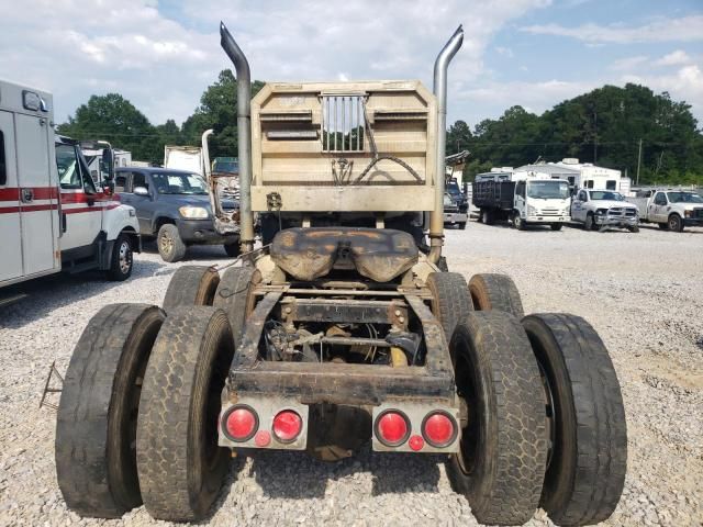 1999 Peterbilt 379