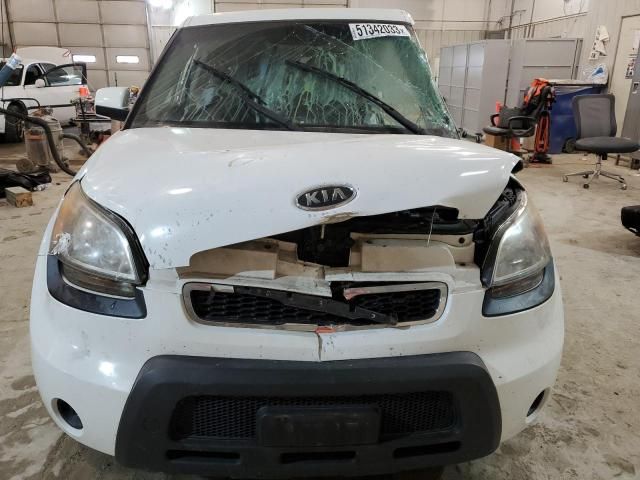 2011 KIA Soul +