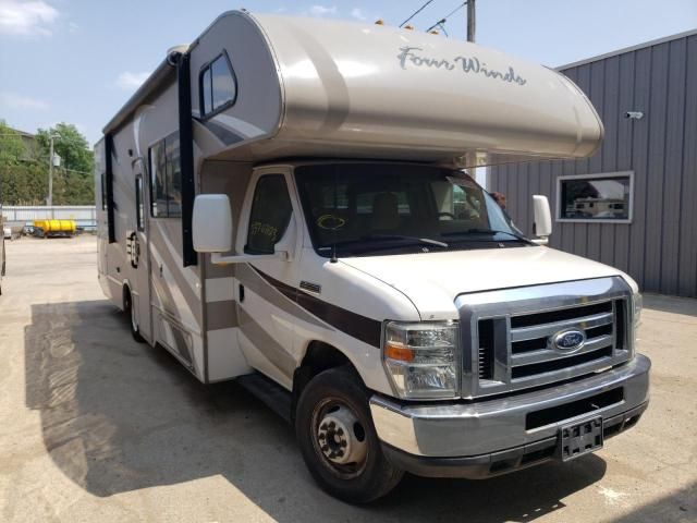 2015 Ford Econoline E350 Super Duty Cutaway Van