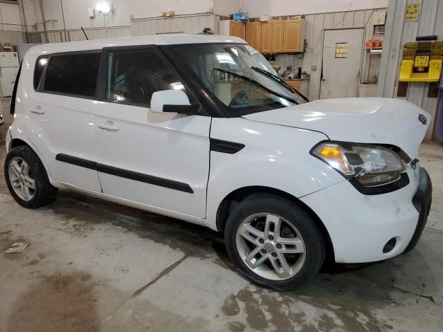 2011 KIA Soul +