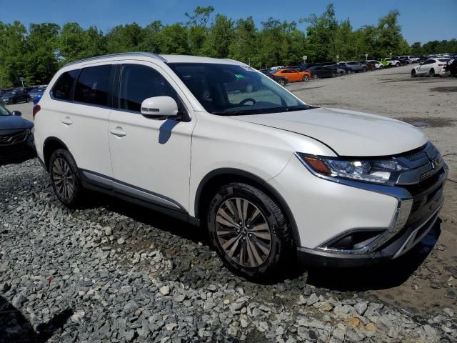 2020 Mitsubishi Outlander SE