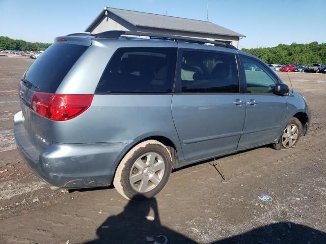 2009 Toyota Sienna CE